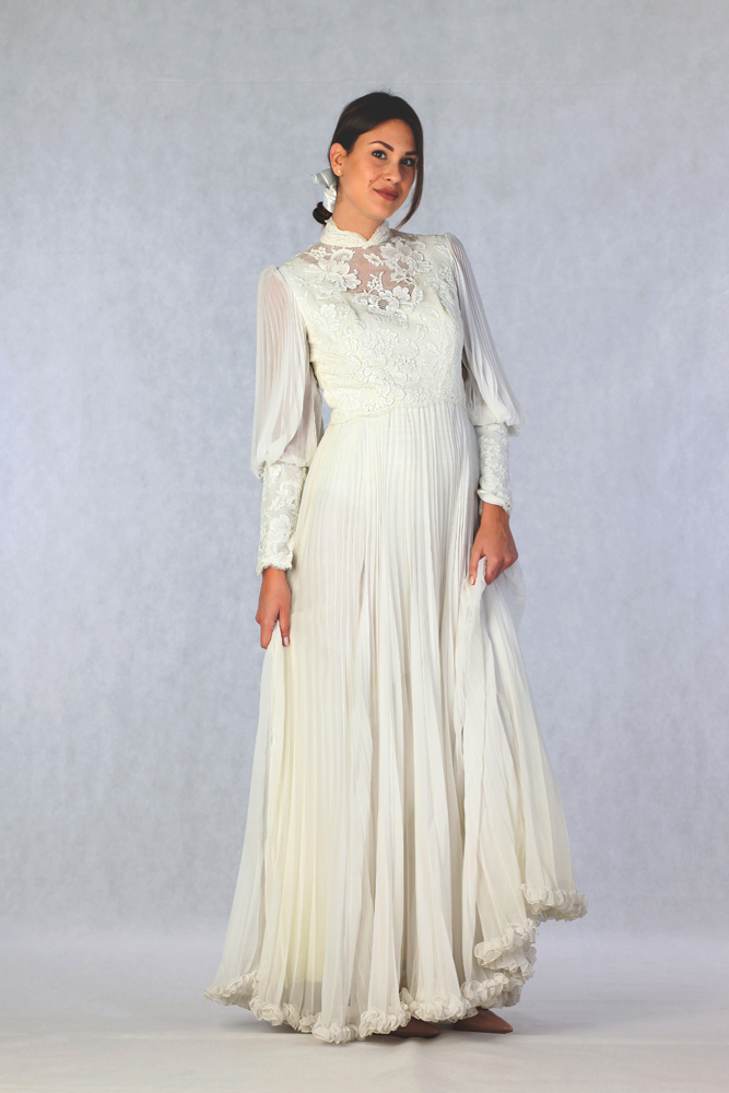 Boutique Abiti Ed Accessori Sposa E Sera Vintage Autentici Vintachicvintachic